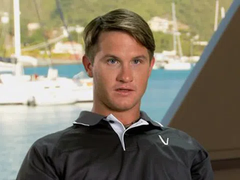 Sao nam 34 tuổi bị bắt sau khi suýt tông xe cảnh sát