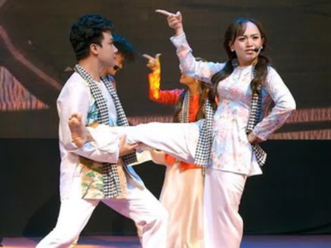 Vụ dược sĩ, hiện tượng mạng đi hát: Khó xử trước trường hợp tự phong, lệch chuẩn