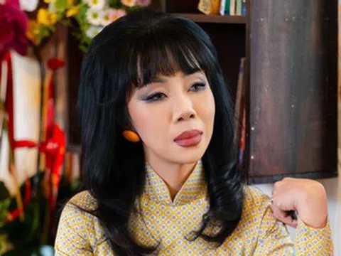 Cách làm khôn ngoan của ca sĩ Đoan Trường để né ồn ào giống MC Trác Thúy Miêu