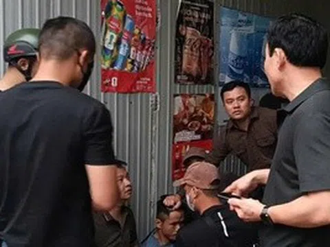 Bà chủ tiệm cầm đồ nằm bất động, nghi phạm lộ diện sau 2 giờ gây án