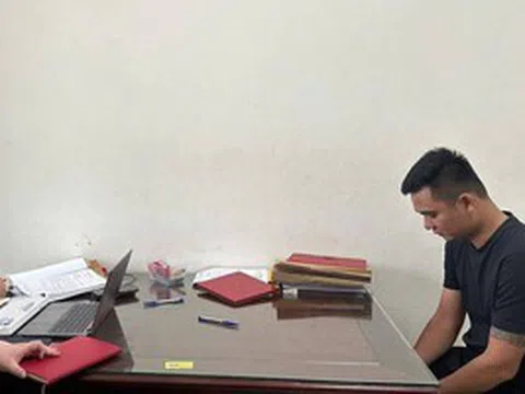 Tài xế điều khiển ô tô bỏ trốn sau khi tông tử vong nữ công nhân môi trường