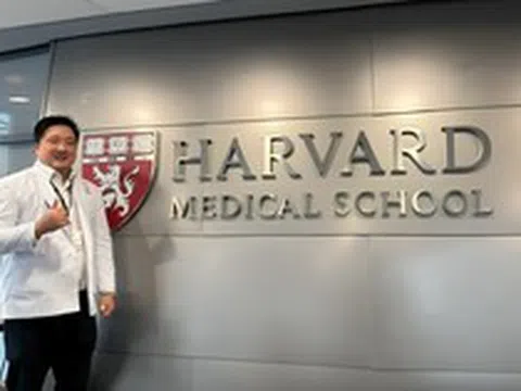 Danh tính TikToker người Việt đang bị giục xóa video vì "ảnh hưởng bữa cơm gia đình"