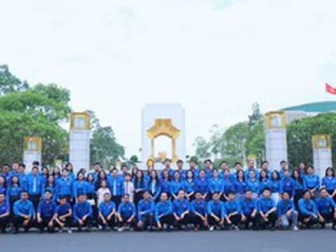 Tuổi trẻ sinh hoạt chính trị kỷ niệm ngày sinh Chủ tịch Hồ Chí Minh