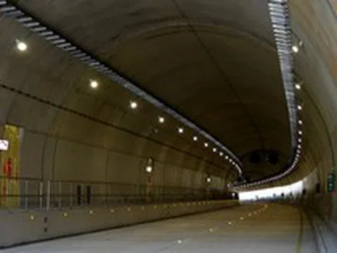 Không sao chép hay phụ thuộc nước ngoài, Việt Nam tạo kỳ tích ngay lần đầu tự xây hầm xuyên núi, giúp rút ngắn thời gian di chuyển qua cung đèo hiểm trở