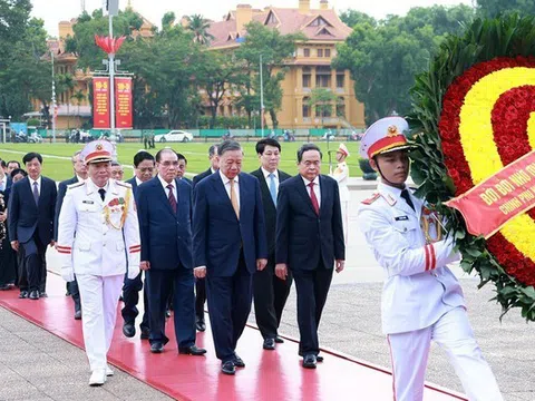Lãnh đạo Đảng, Nhà nước vào Lăng viếng Chủ tịch Hồ Chí Minh
