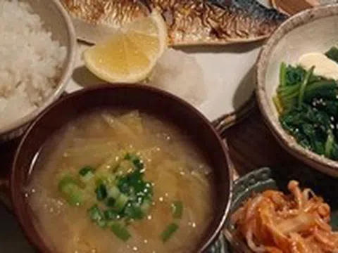 "Quét sạch" mỡ nội tạng cứng đầu nhờ 5 món bác sĩ Nhật khen, loại rau đứng đầu rất quen nhưng người Việt ít ăn