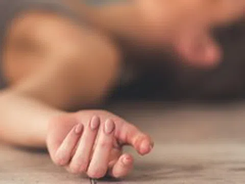 Cô gái 20 tuổi “gan trắng xóa”, bác sĩ chỉ thẳng 2 món khoái khẩu “vạn người mê”