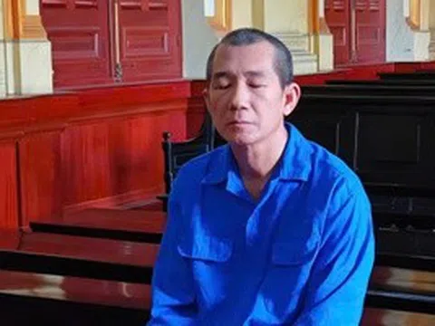 TPHCM: Chồng cũ mang 5 con dao truy sát bạn của vợ