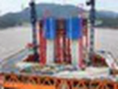 Phát hiện Trung Quốc cắm khối trụ cao bằng tòa nhà 100 tầng giữa biển, quyết thực hiện nhiệm vụ quan trọng