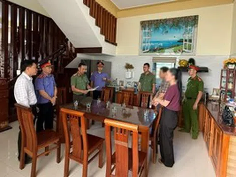 Hiệu trưởng bị khởi tố, bắt tạm giam vì nghi án "nhận hối lộ"