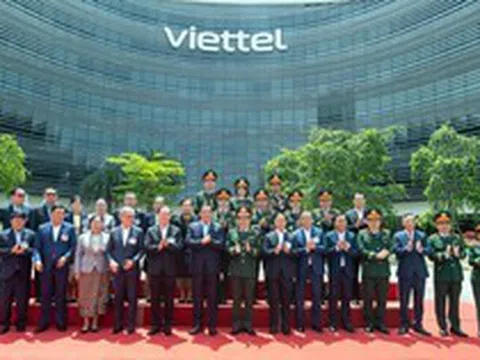 Từ 100.000 USD thành đế chế 10 tỷ USD: Viettel khiến Thủ tướng Lào "đặc biệt ấn tượng"