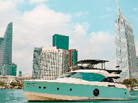 Đại hạ giá 4 lần gần 14 tỷ, du thuyền của bà Trương Mỹ Lan vẫn không có người mua