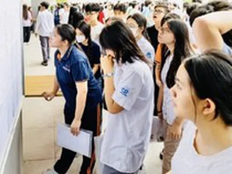 Lộ diện 15 thủ khoa lớp chuyên Hà Nội, xuất hiện nữ thủ khoa kép