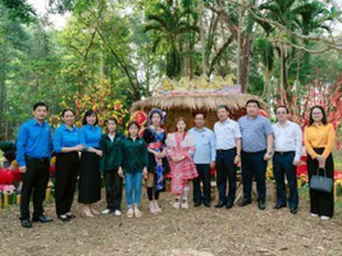 Từ miền núi phía Bắc đến vườn cây Cao su Đồng Nai: Hành trình đổi đời của nữ công nhân