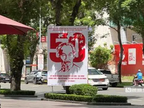 Tp.HCM rực rỡ cờ hoa hướng tới kỷ niệm 50 năm mang tên Chủ tịch Hồ Chí Minh