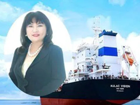 Phong cách chữ ký lạ của nữ đại gia kín tiếng Ngô Thu Thuý vừa nâng sở hữu tại ACB