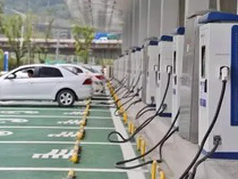 Bộ Công Thương đề xuất quy chuẩn mới về trạm sạc xe điện