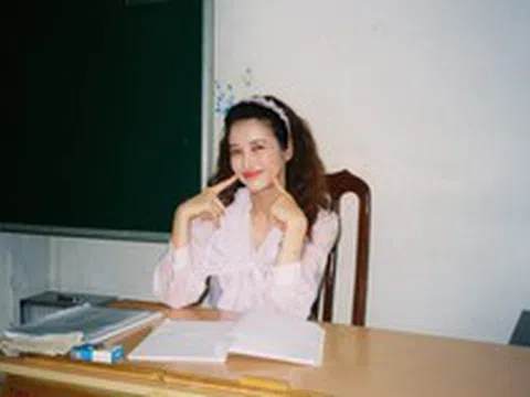 Cô giáo dạy Hóa gây sốt màn ảnh giờ vàng: Hóa ra ngày trước từng học ngành này, đúng là người tính chẳng bằng trời tính!