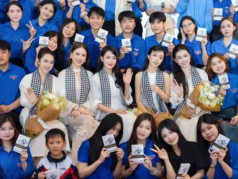 Các người đẹp, nghệ sĩ lan tỏa năng lượng "lập chí vĩ đại" cho sinh viên