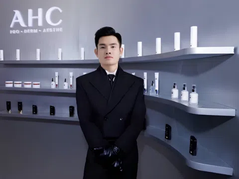 TRẦN NGỌC THẠCH RẠNG RỠ CHECK-IN POP-UP ĐẲNG CẤP CỦA THƯƠNG HIỆU MỸ PHẨM TOP ĐẦU HÀN QUỐC