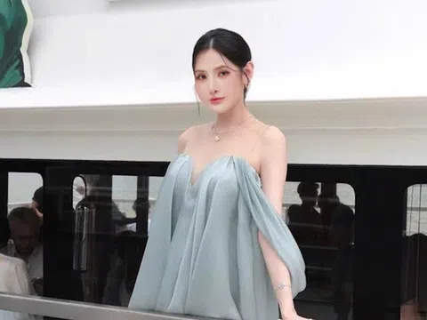 NGUYỄN THỊ THÙY NHUNG ĐẮM CHÌM TRONG KHÔNG GIAN BIỂN KHOÁNG ĐẠT CÙNG HƯƠNG THƠM MỚI TỪ JO MALONE LONDON