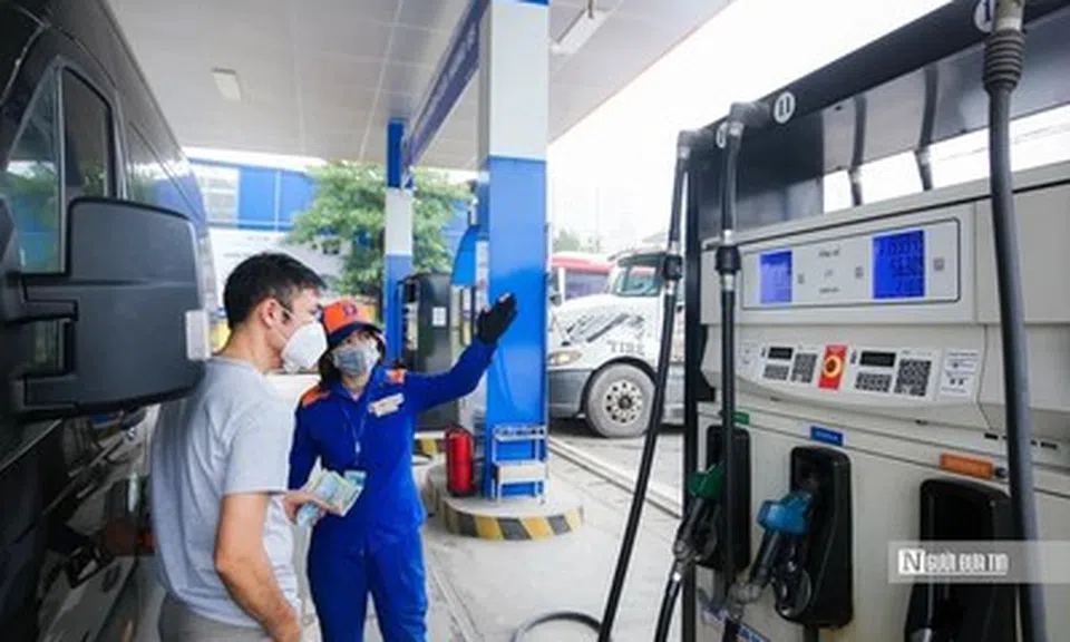Giá xăng Việt Nam vẫn thấp hơn Singapore, Lào, Thái Lan